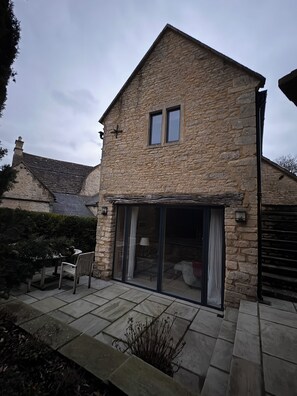 Exterior -  Beautiful one bedroom barn in the rural hamlet of North Wraxall (North Wraxall)