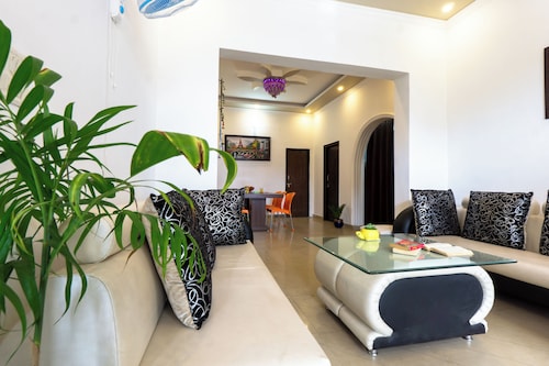 Peaceful 3-bedroomand kitchen building with AC in charming Dehradun