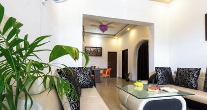 Peaceful 3-bedroomand kitchen building with AC in charming Dehradun