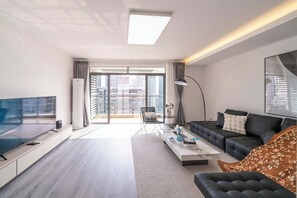 Luxury Suite, 3 Bedrooms, Non Smoking, City View