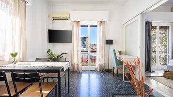 Apartment, Stadtblick | Speisen