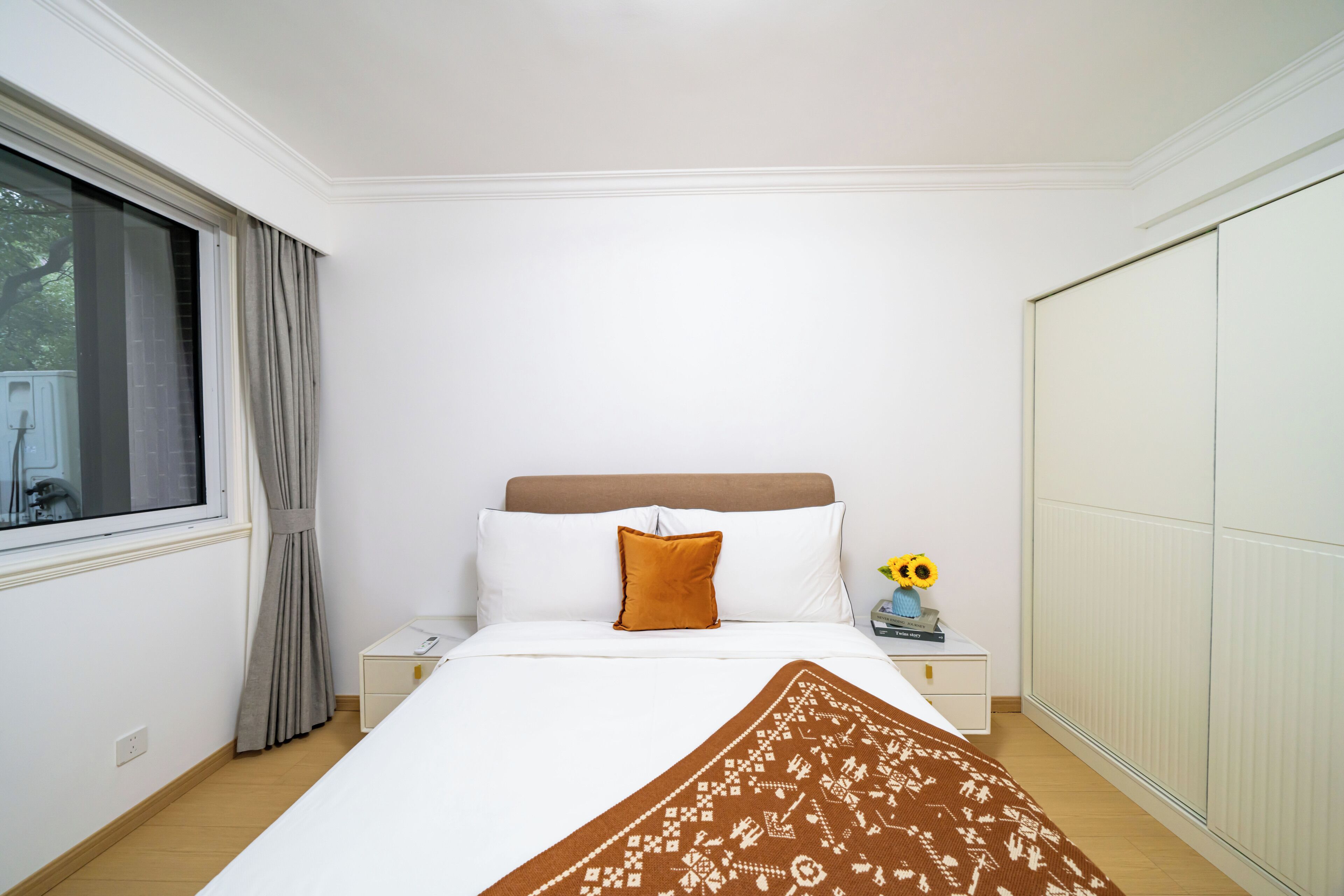 Family Suite, Multiple Beds | Premium bedding, down comforters, laptop workspace, blackout drapes
