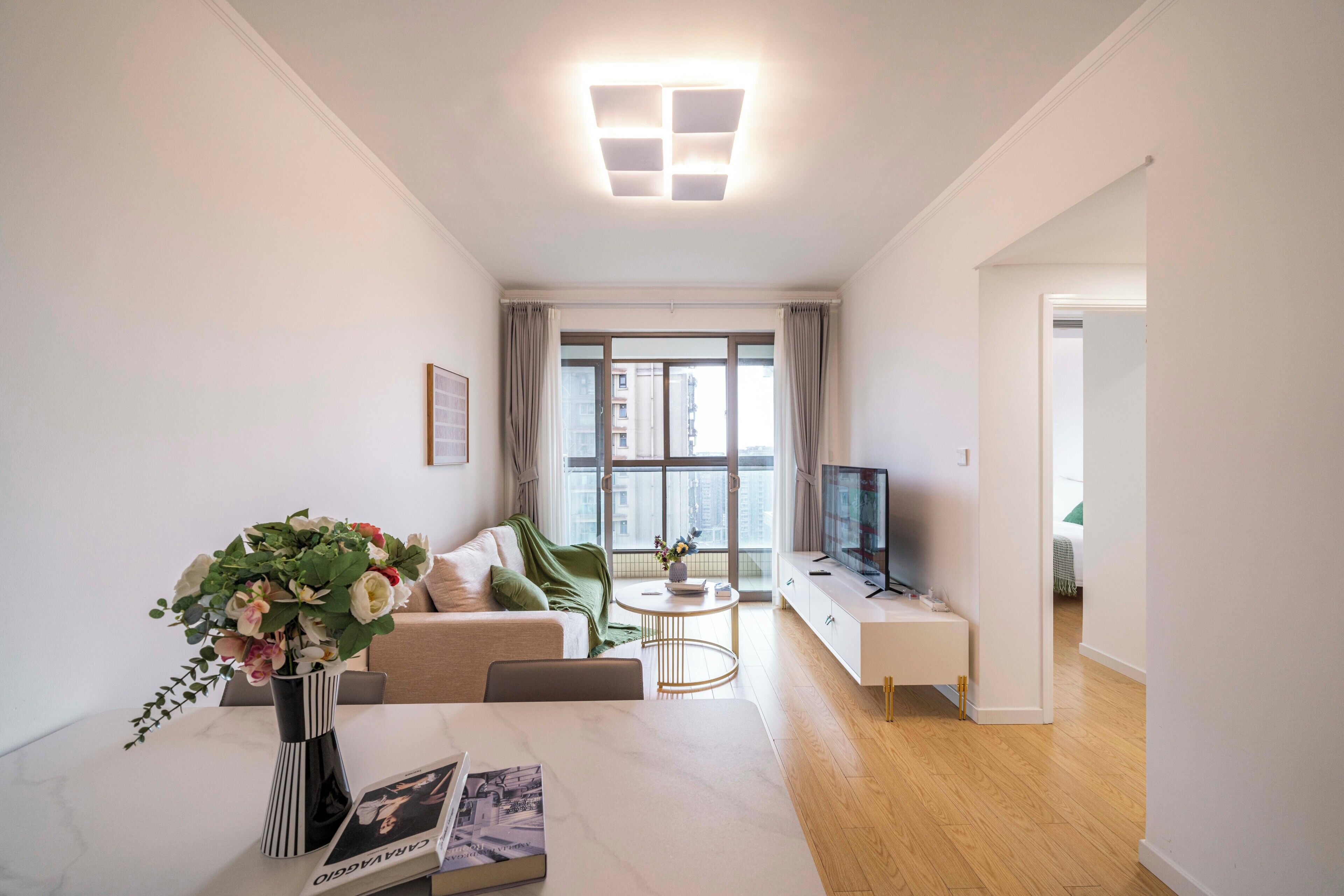 Superior Suite, 1 Bedroom, City View | Living area