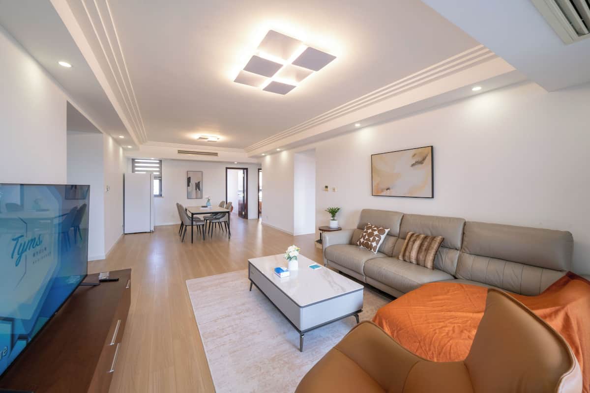 Phòng Suite dành cho gia đình, không hút thuốc, quang cảnh thành phố | Khu phòng khách