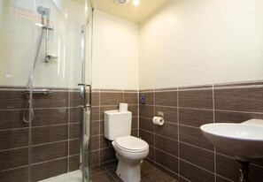 ダブルルーム ヒルビュー | バスルーム