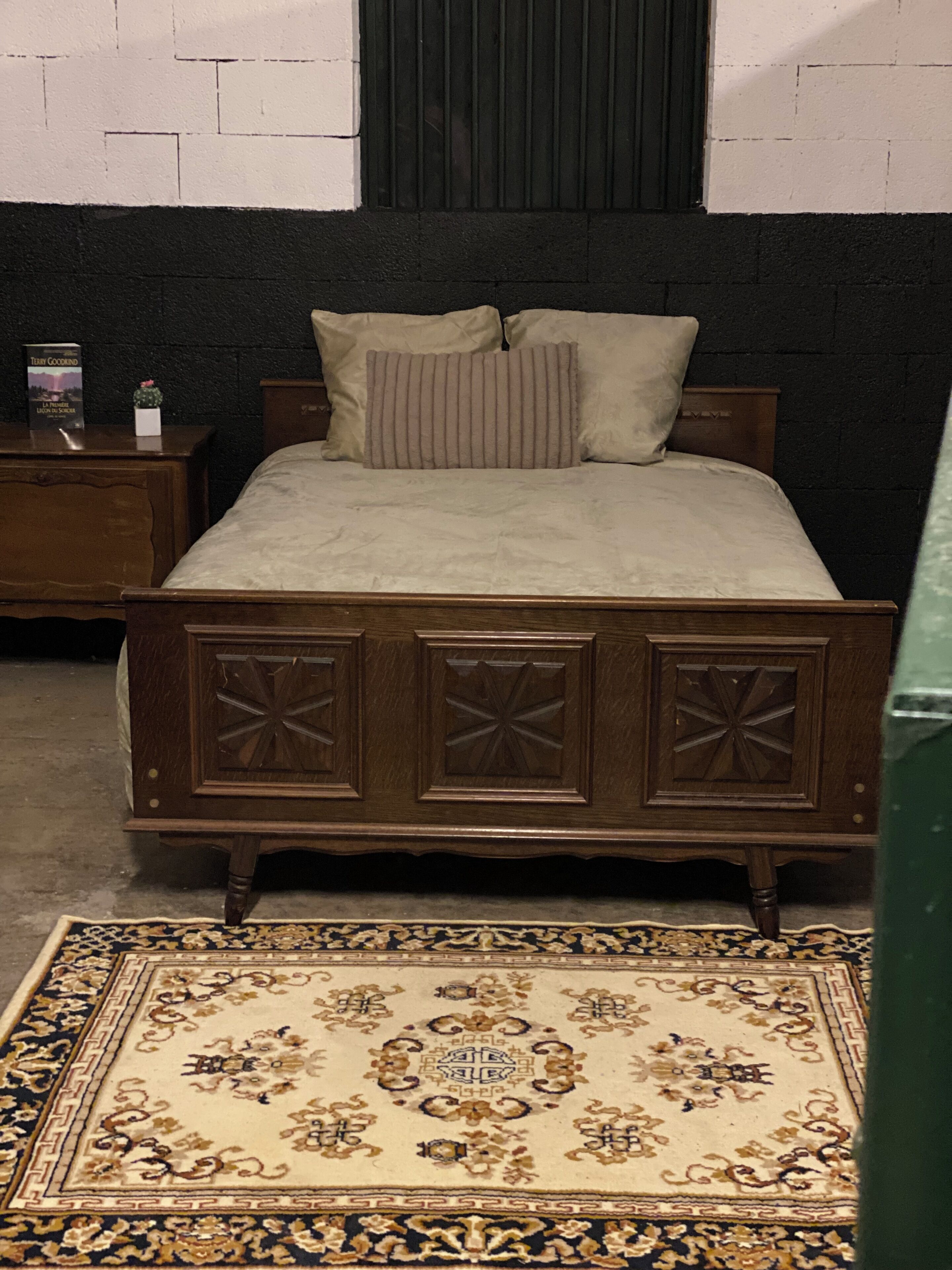 10 bedrooms, WiFi, bed sheets