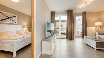 1 bedroom, WiFi (free), bed sheets