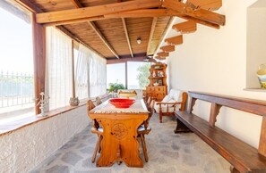 Interior - Matriolo apartment for families in the countryside between Florence and Siena (Toscana)