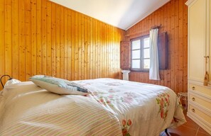 2 bedrooms, iron/ironing board, free WiFi, bed sheets - Matriolo apartment for families in the countryside between Florence and Siena (Toscana)