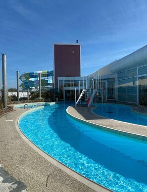 Pool - Perran Sands - Holiday Accommodation 21444 (Perranporth)