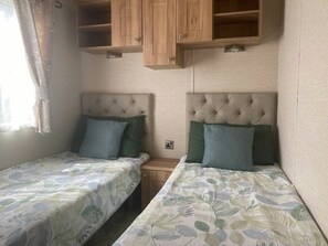 Room - Perran Sands - Holiday Accommodation 21444 (Perranporth)