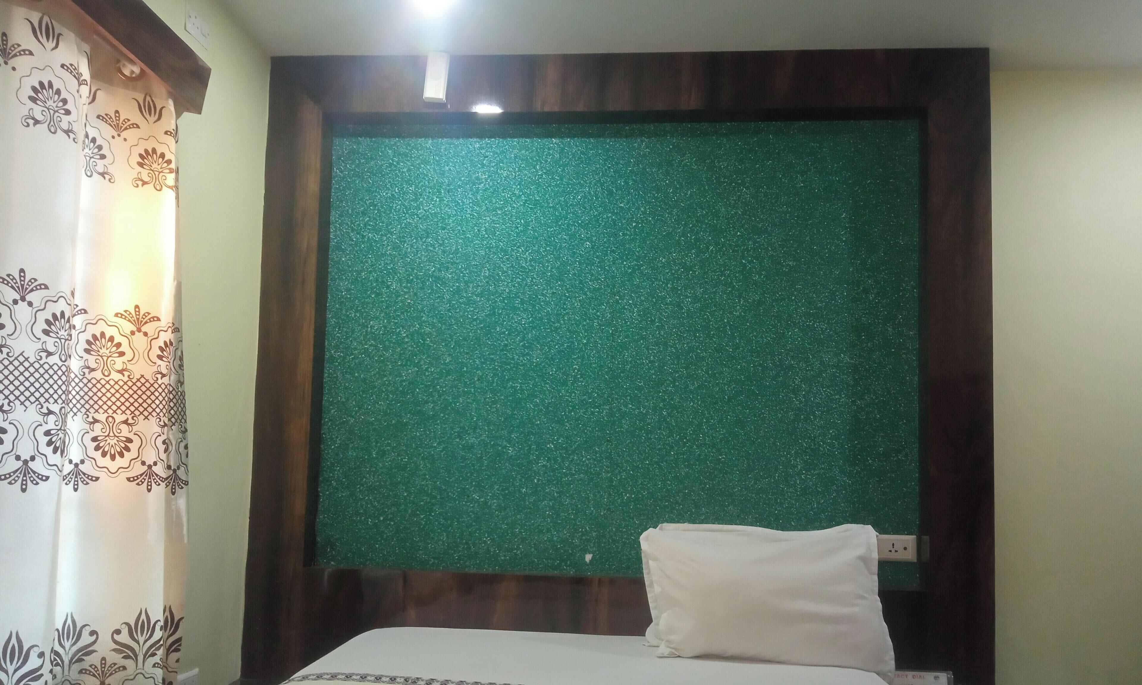 Kahden hengen comfort-huone, parveke, järvinäköala