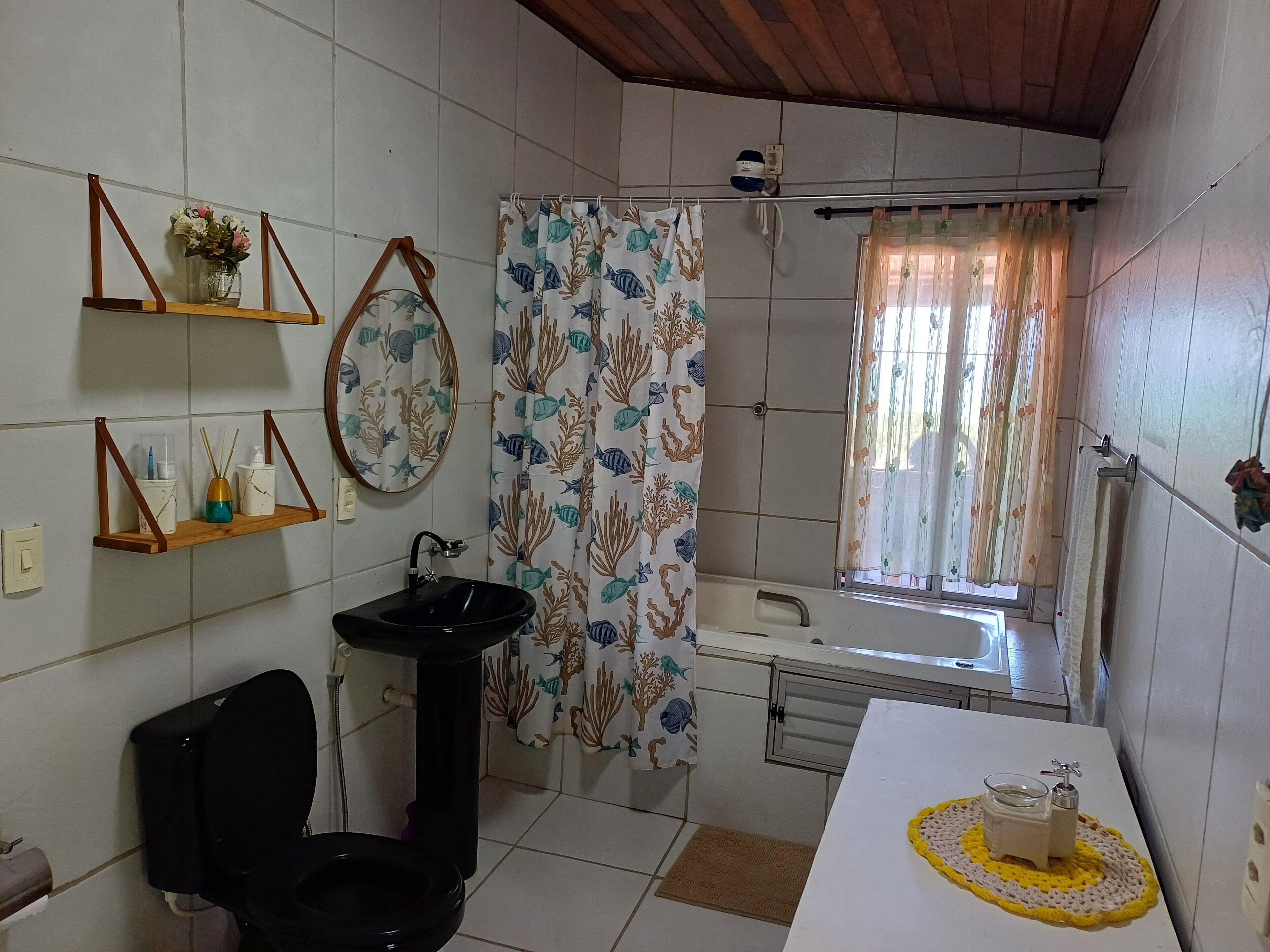 Poreamme, pyyhkeet, saippua, vessapaperi