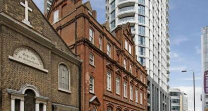 Charming London Pied-à-Terre – Cozy, Central & Perfectly Located
