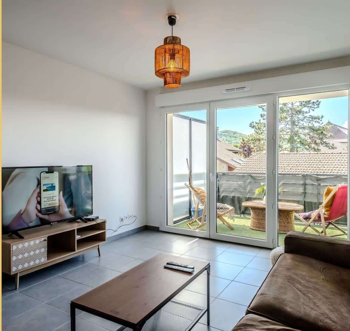 TV
