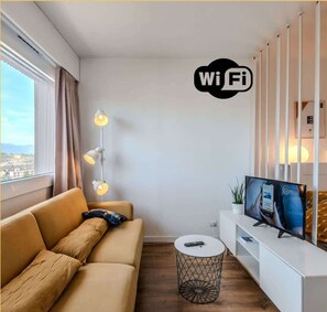 Living area - Chez Berangere - T1 - St Julien (Saint-Julien-en-Genevois)