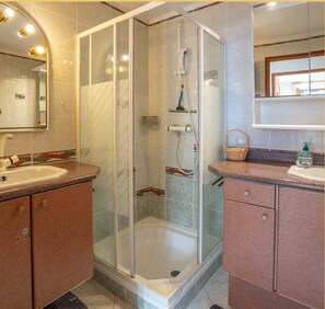 Shower - Le Coraly I T3 I Châtel (Châtel)