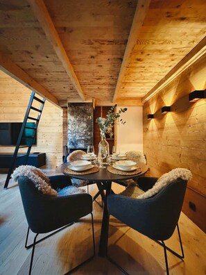 Dining - The Nest - Votre cocon alpin à Megève (Megève)