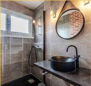 Dusche, Haartrockner
