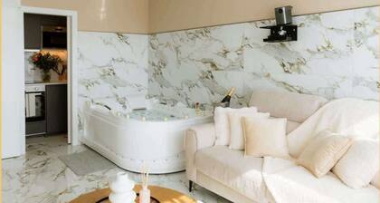 B Unique Appartement Jacuzzi / Cinéma