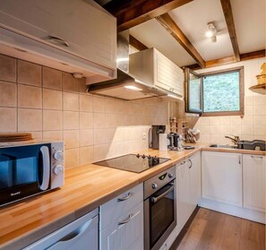 Microwave, oven, coffee/tea maker, toaster