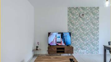 TV