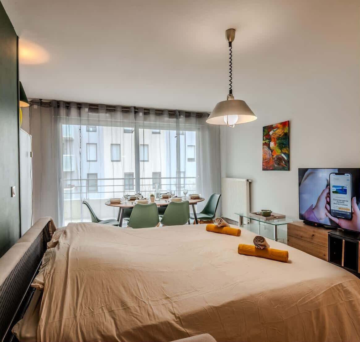 2 chambres, fer et planche à repasser, Wi-Fi, draps fournis
