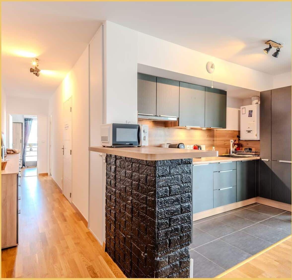Fridge, microwave, oven, dishwasher