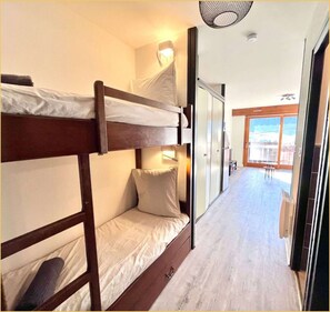 WiFi, bed sheets - Le Flocon d'Argent I Studio I Morzine (Morzine)