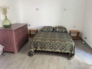 Room - Vrbo Property (Carcassonne)