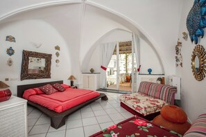 Room - Vrbo Property (Campania)