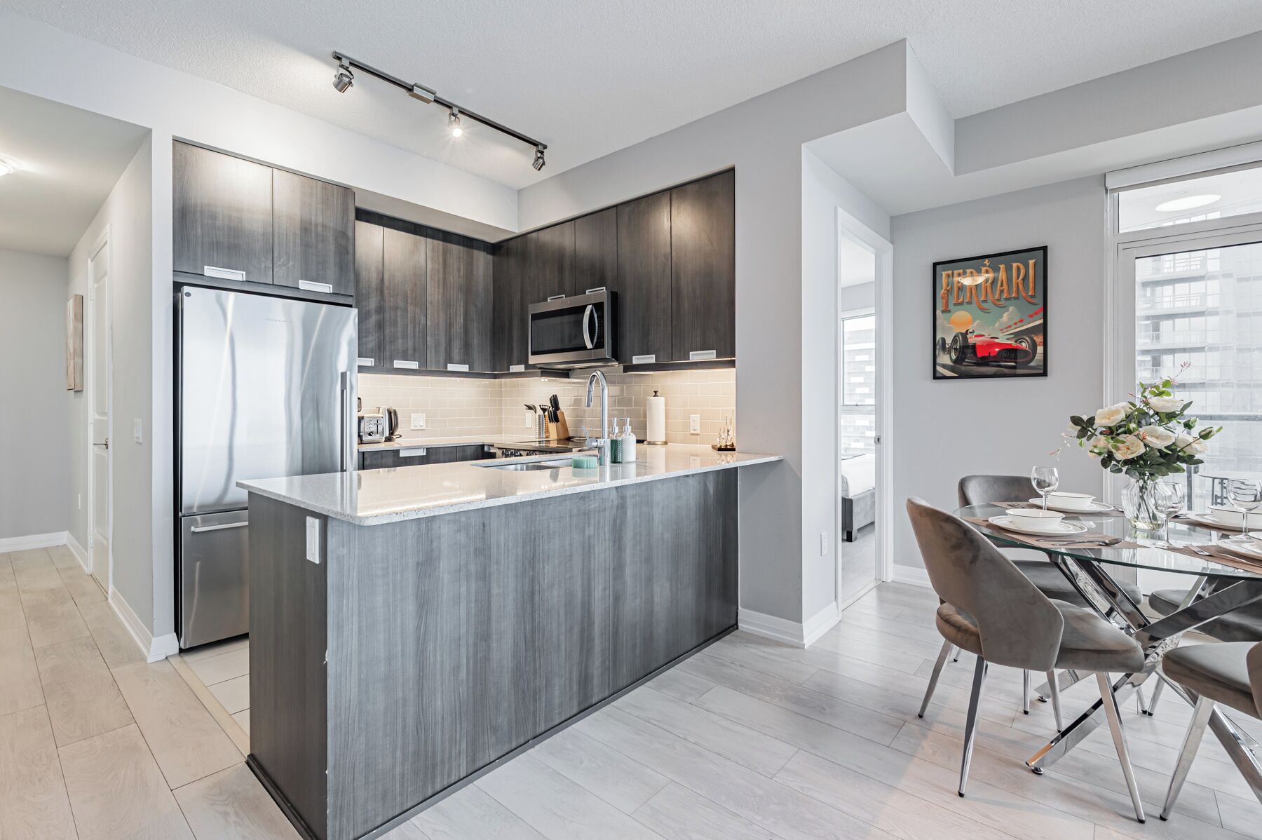 Deluxe Studio, City View | Private kitchen