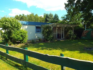 House | Balcony - Bungalow in Schlowe Am See (Borkow)