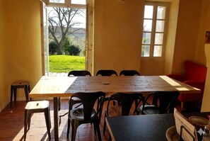 Dining - Beautiful house in the Gers (Nizas)