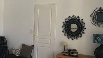 4 chambres, fer et planche Ă repasser, Wi-Fi, draps fournis