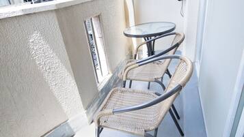 Apartment, Non Smoking (302) | Terrace/patio