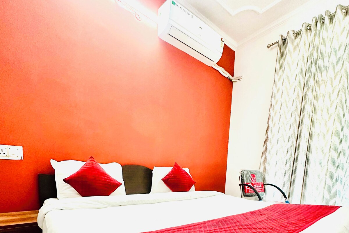 Deluxe Double Room, Balcony, City View | Soundproofing, WiFi (free)