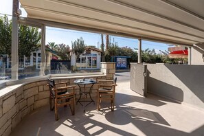 Suite Deluxe, balcon | Restauration extérieure