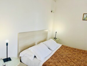 1 sovrum, strykjärn/strykbräda, wi-fi och sängkläder