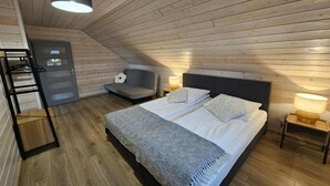 Rumah | 2 kamar tidur dan dilengkapi dengan perabotan berbeda-beda
