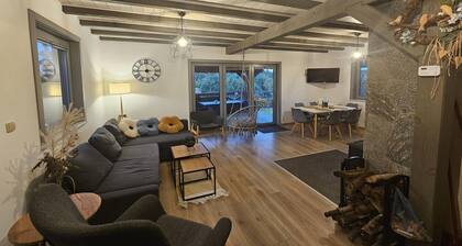 Comfortable Holiday Home With a Terrace and Garden