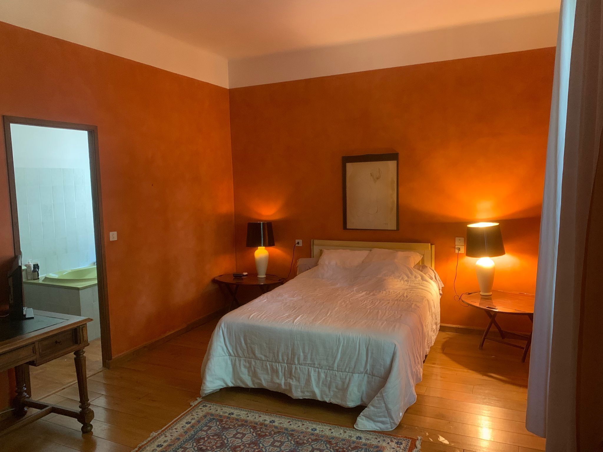 3 habitaciones, tabla de planchar con plancha y wifi 