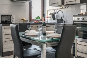 Private kitchen - NoLo's Nest - Close to Central Station (Milano)