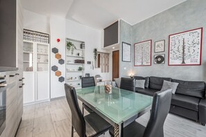 Dining - NoLo's Nest - Close to Central Station (Milano)