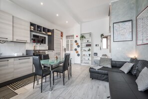 Living area - NoLo's Nest - Close to Central Station (Milano)