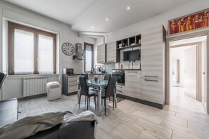 Private kitchen - NoLo's Nest - Close to Central Station (Milano)
