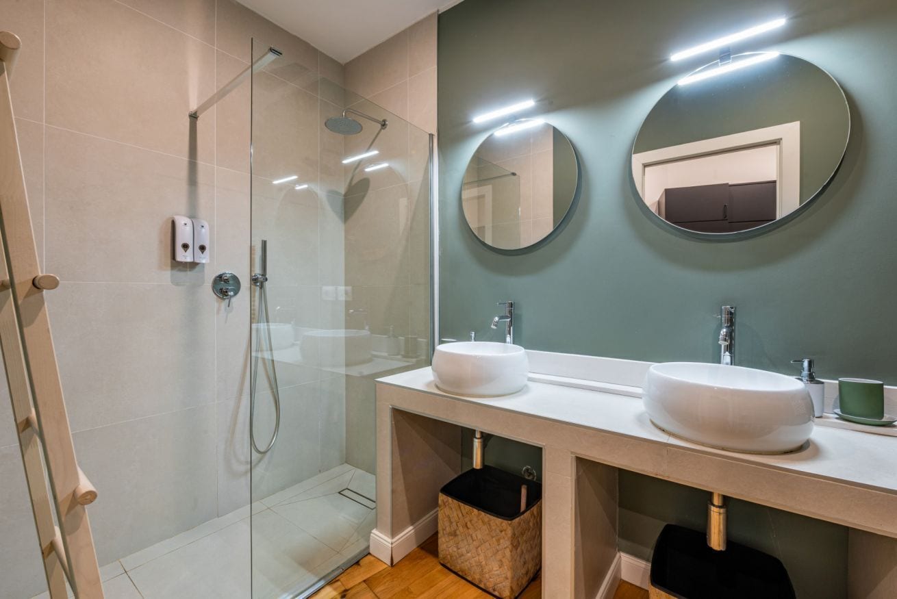 Shower, bidet