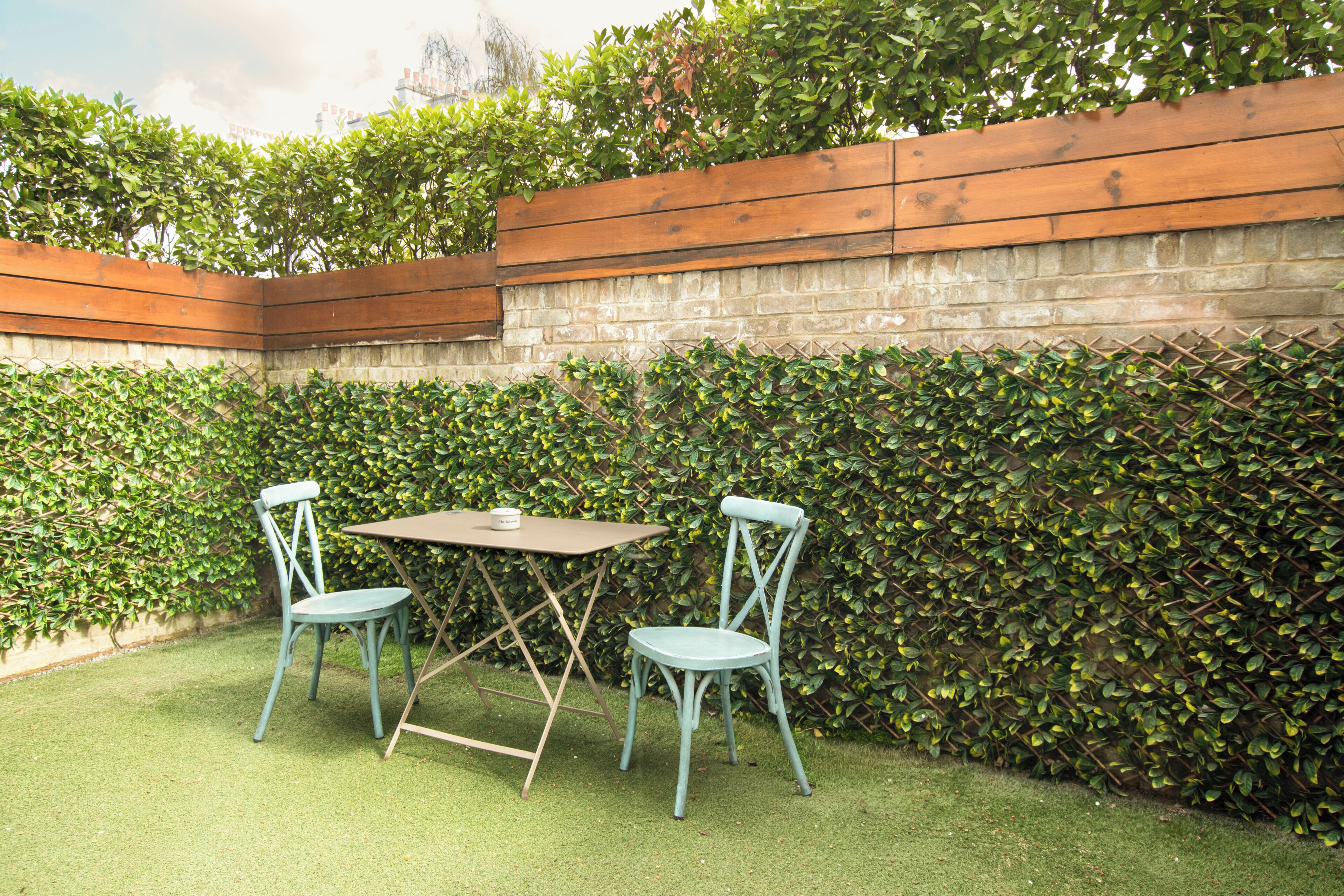 Dobbelt- eller tomannsrom – deluxe | Utendørsservering