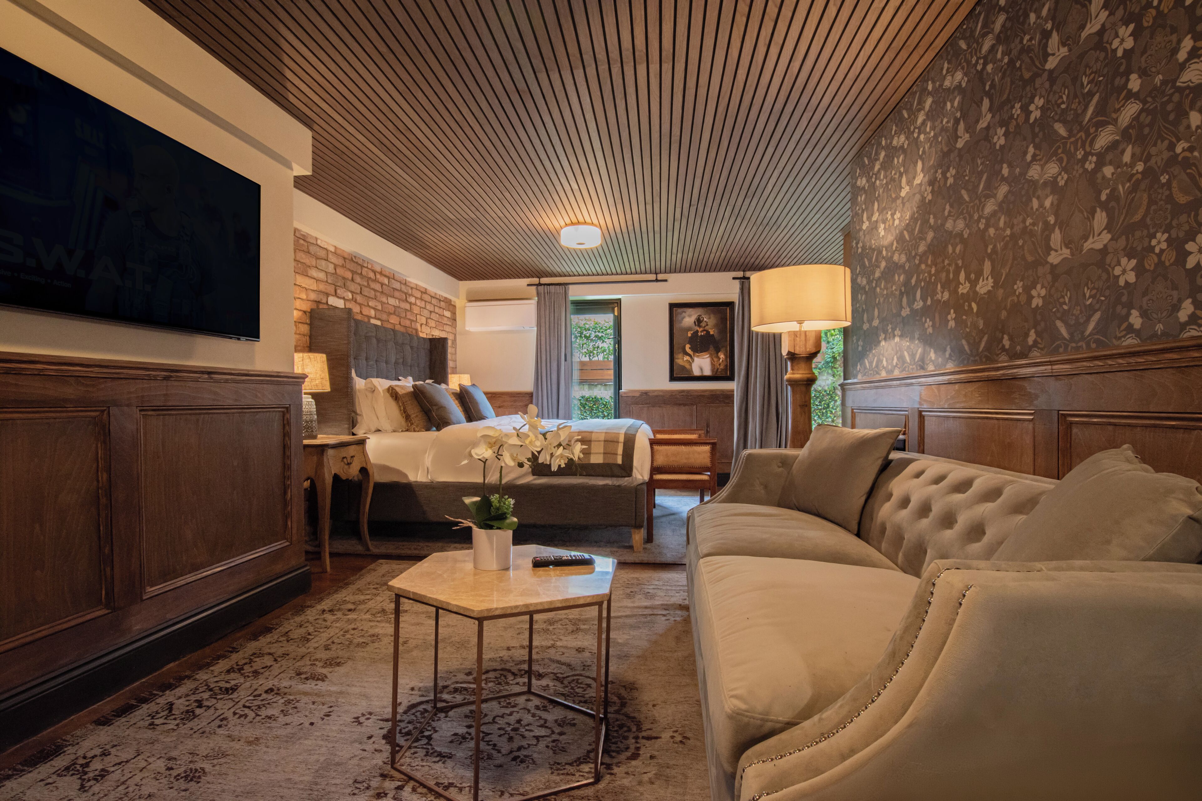 Deluxe Double or Twin Room