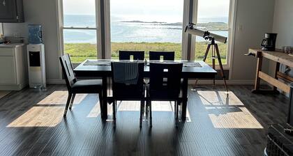 Oceanfront House with Amazing Views!